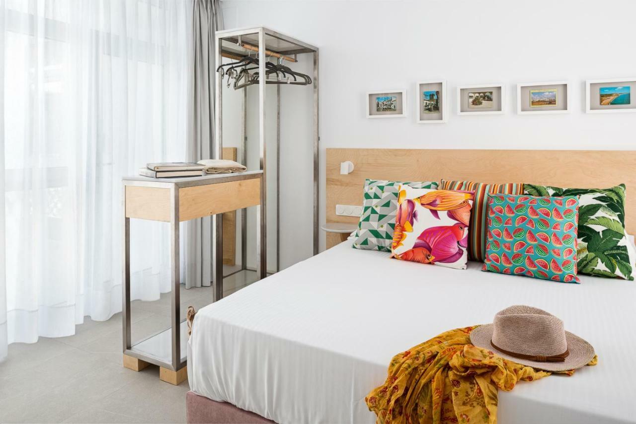 Apartamentos Y Estudios Centricos Conil Home Suite โกนิล เด ลาฟรอนเตรา ภายนอก รูปภาพ
