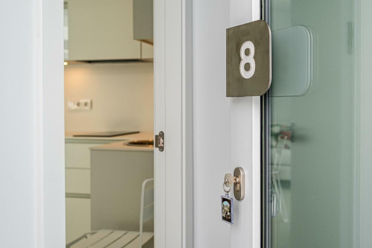 Apartamentos Y Estudios Centricos Conil Home Suite โกนิล เด ลาฟรอนเตรา ภายนอก รูปภาพ