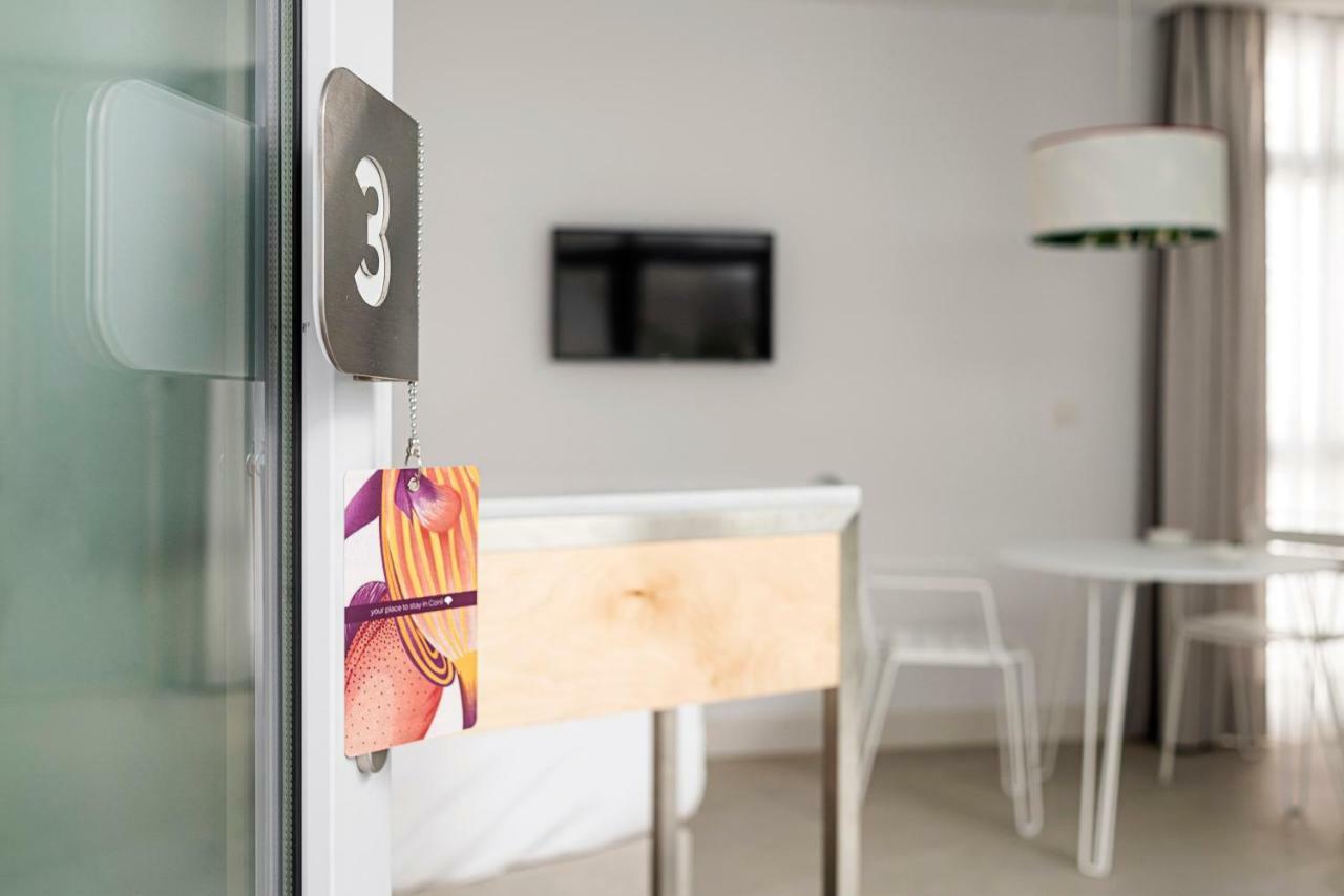 Apartamentos Y Estudios Centricos Conil Home Suite โกนิล เด ลาฟรอนเตรา ภายนอก รูปภาพ